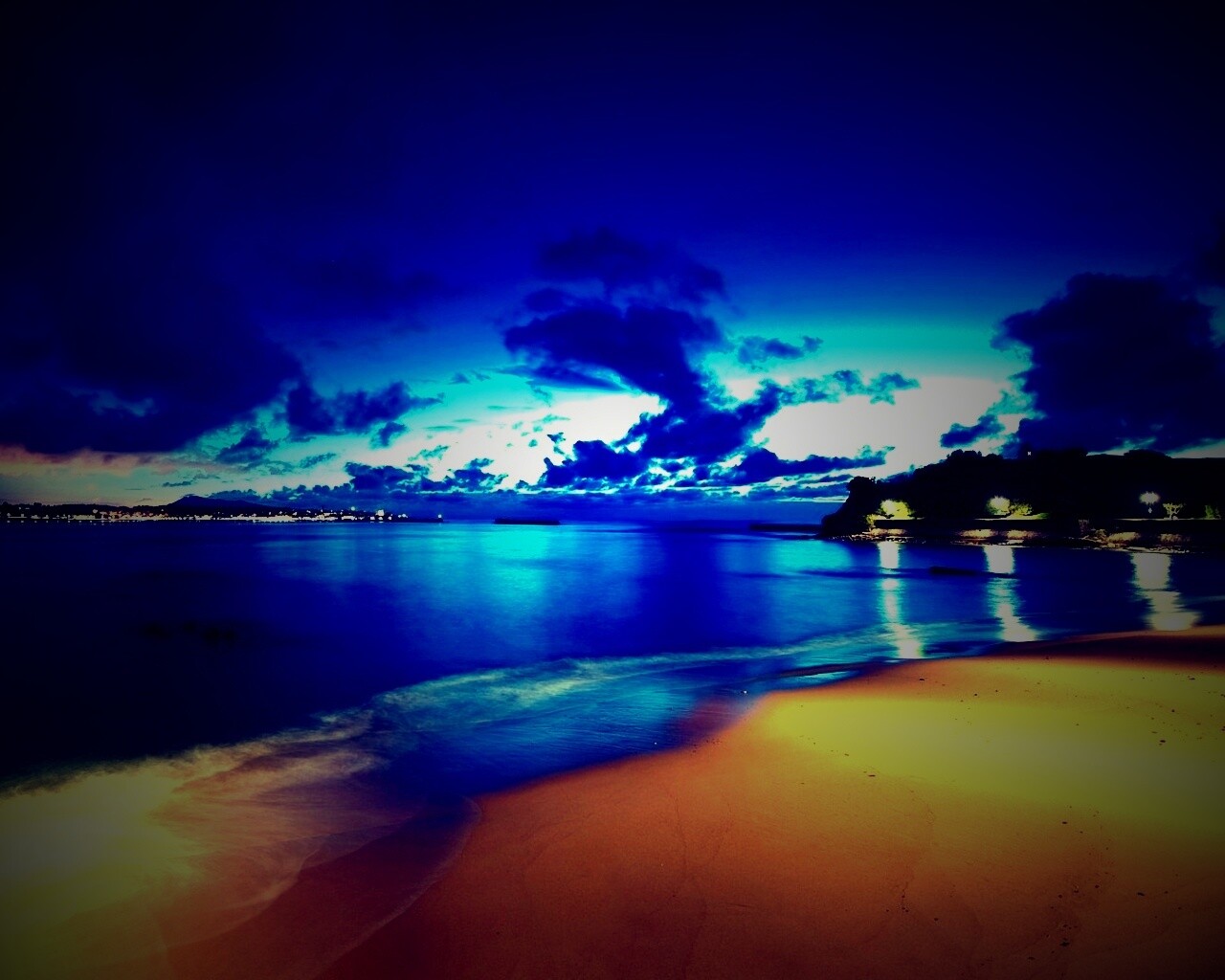 Пляж во франции ночью обои