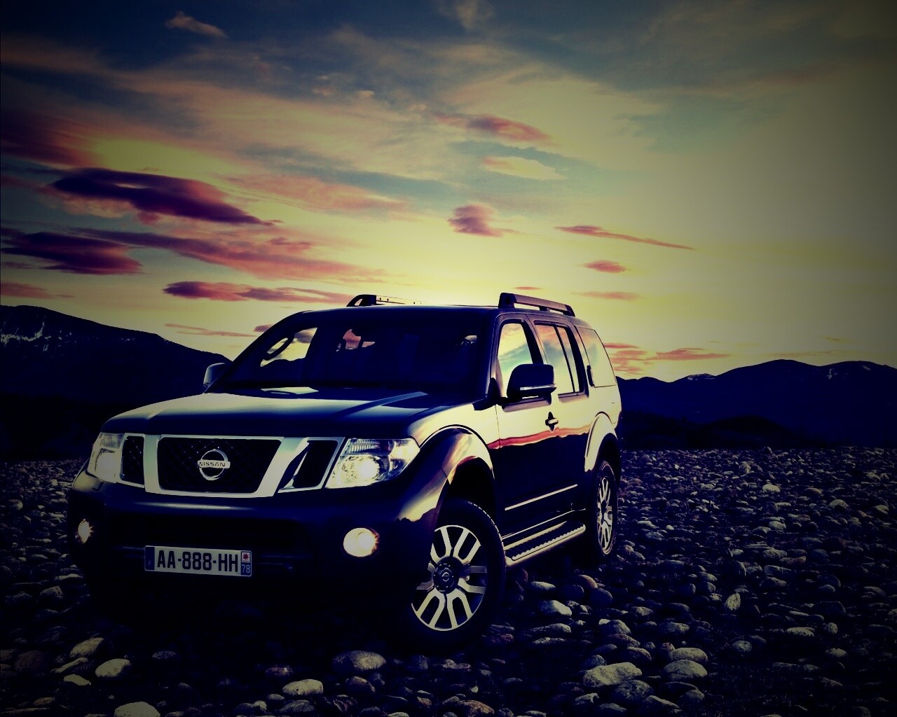 Nissan Pathfinder обои