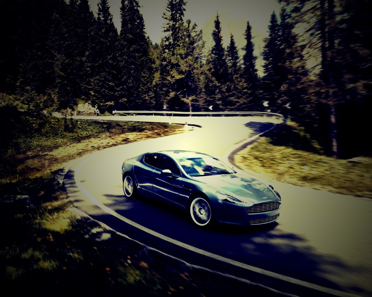 Астон мартин на лесной дороге обои