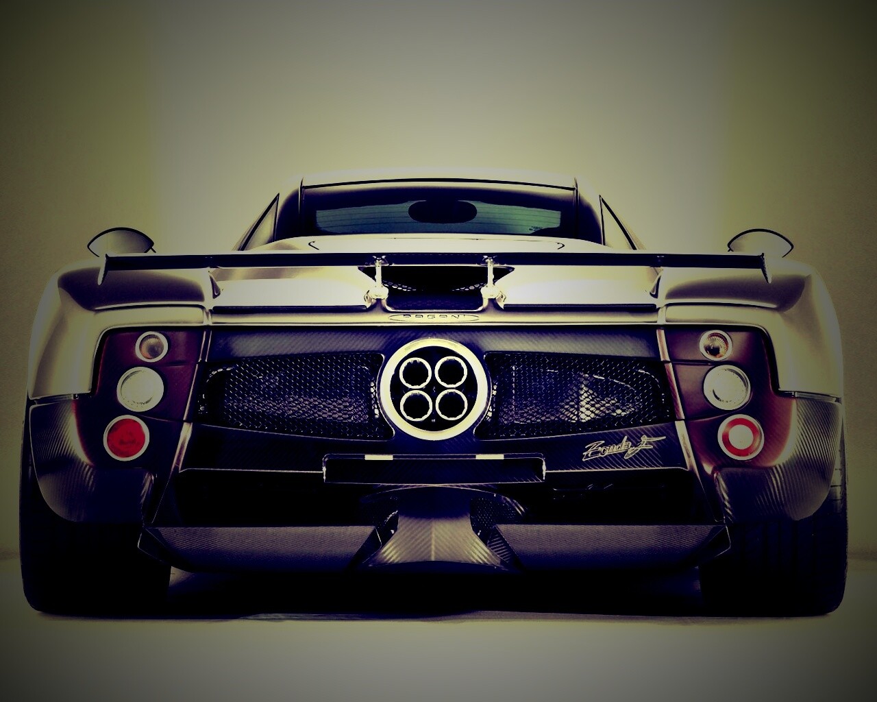 Pagani Zonda сзади обои