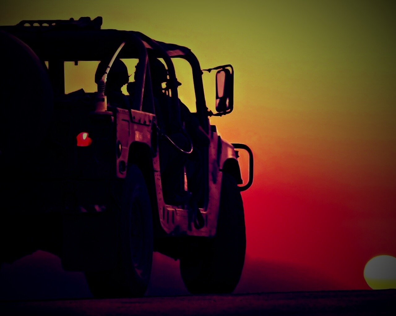 Военный Hammer обои