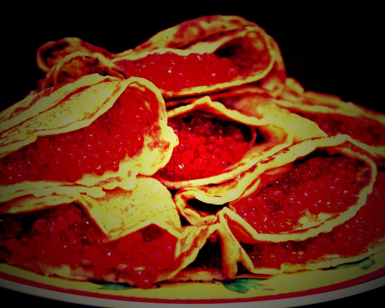 Блины с красной икрой обои