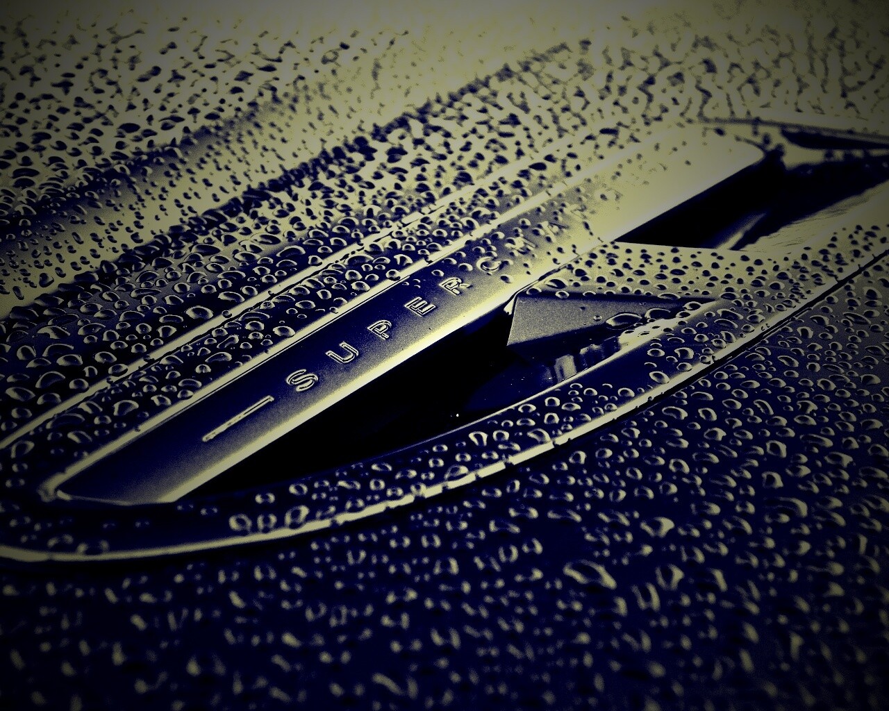 Воздухозаборник автомобиля Ягуар обои