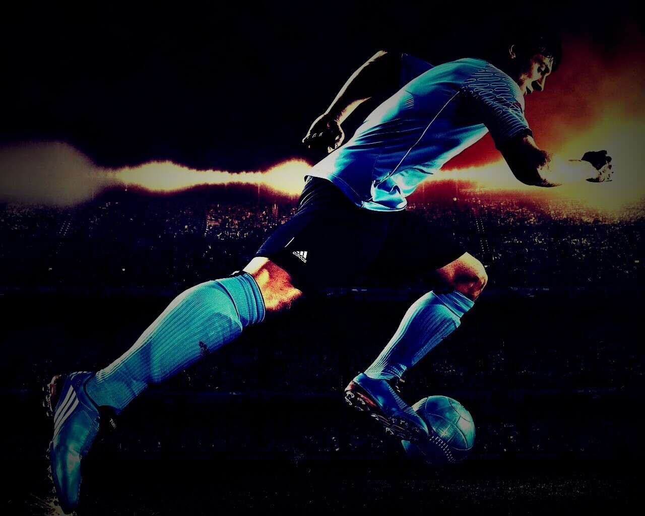 Футболист с мячом обои