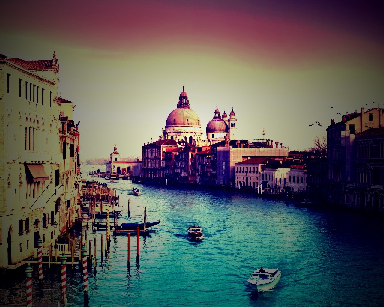 Канал в Венеции обои