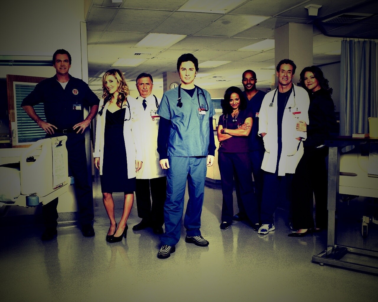 Герои сериала Клиника обои