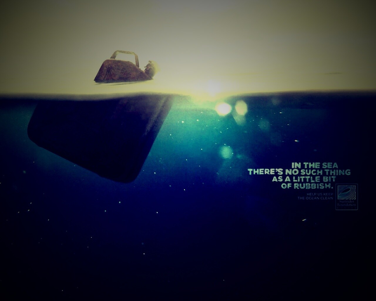 Не бывает "немного" мусора обои