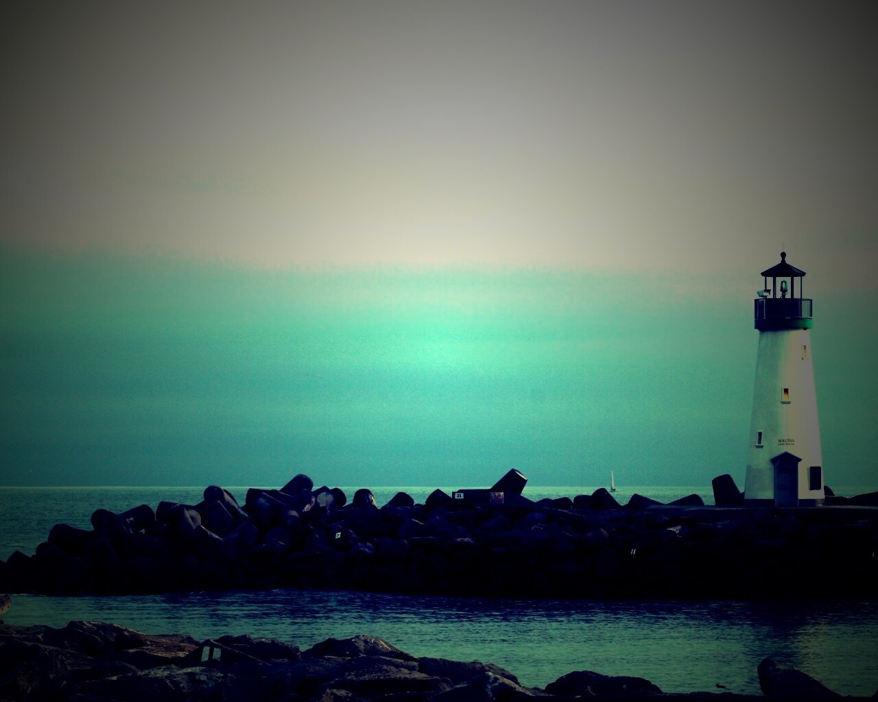 Маяк в порту Санта-Круз обои