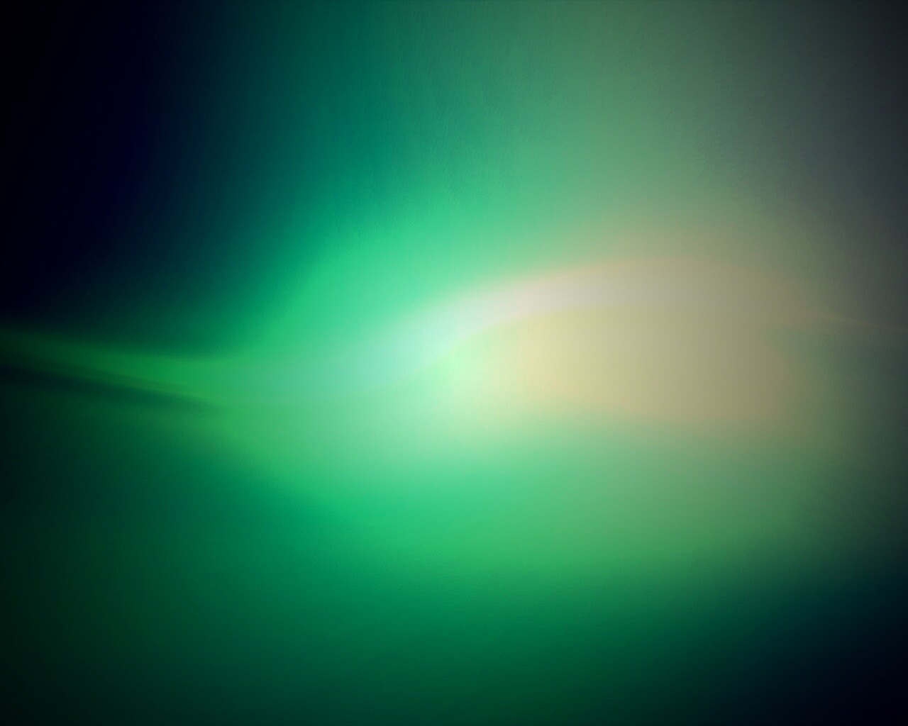 Абстракция в зелёных тонах обои