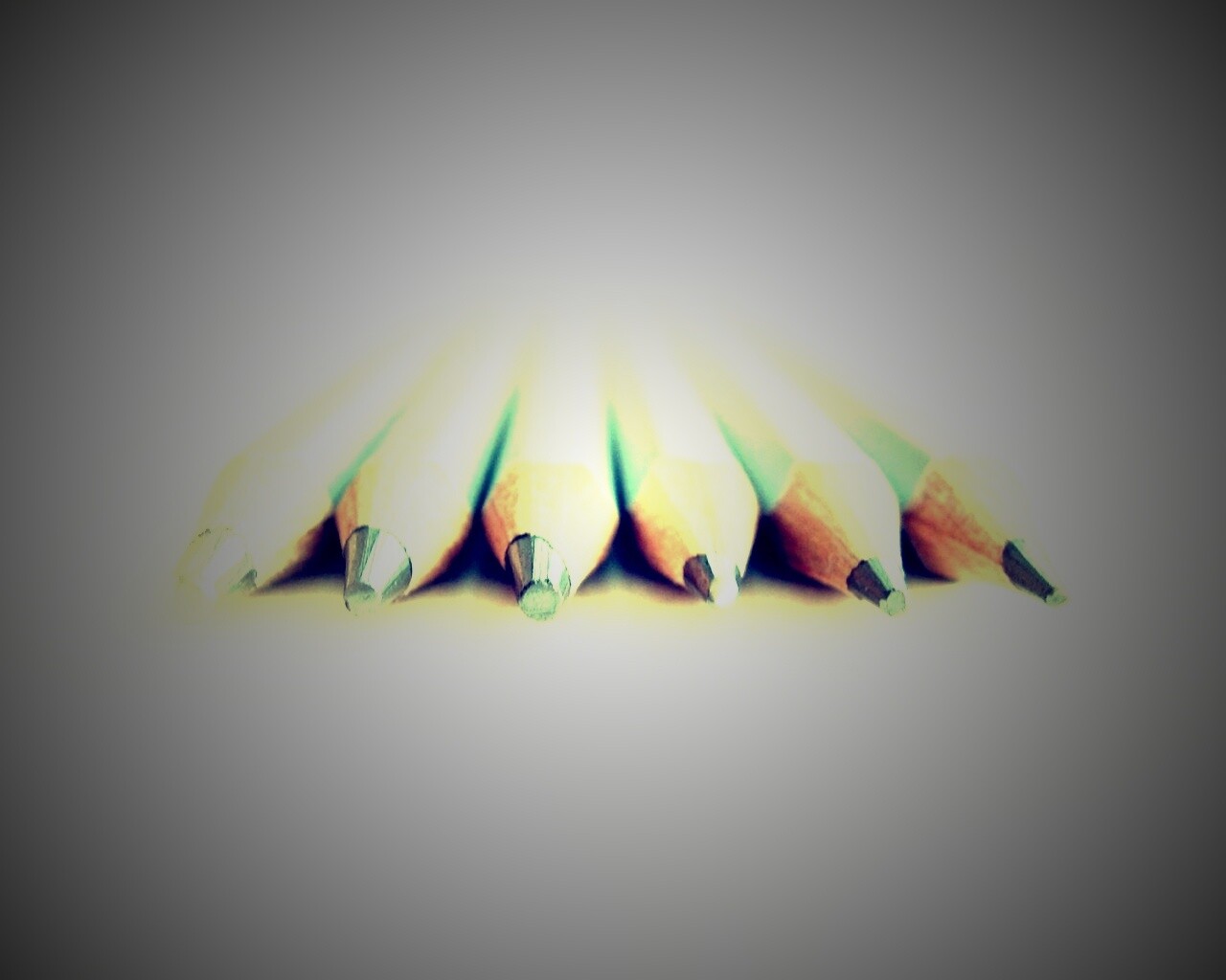 Карандаши обои