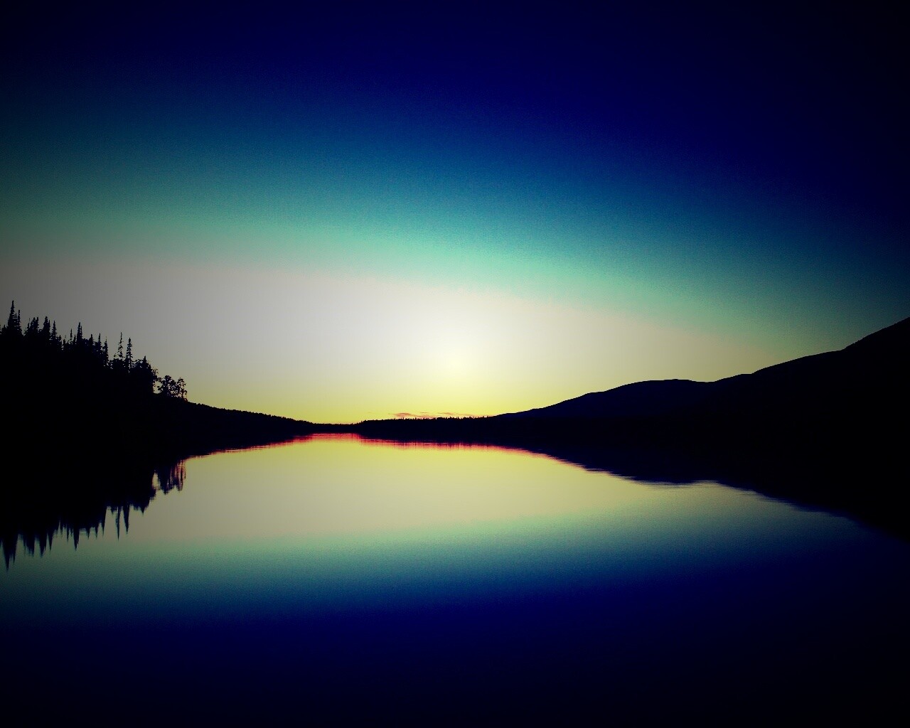 Гладкое озеро обои