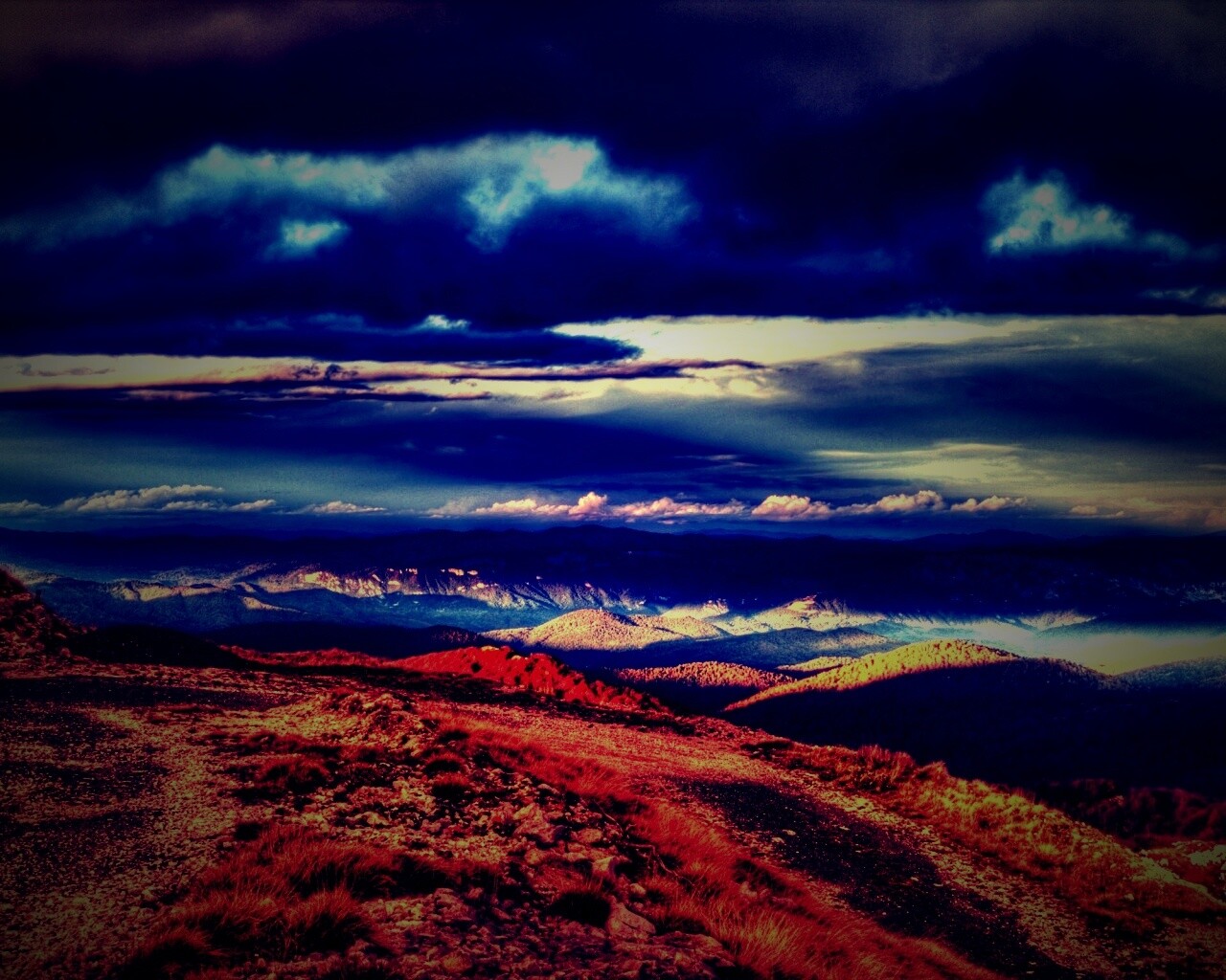 Горы в HDR обои