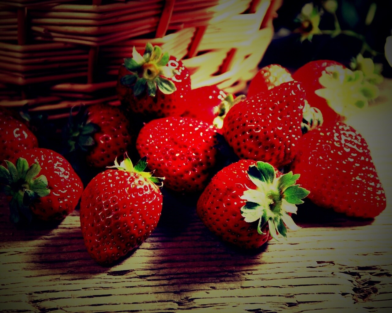 Клубничка обои