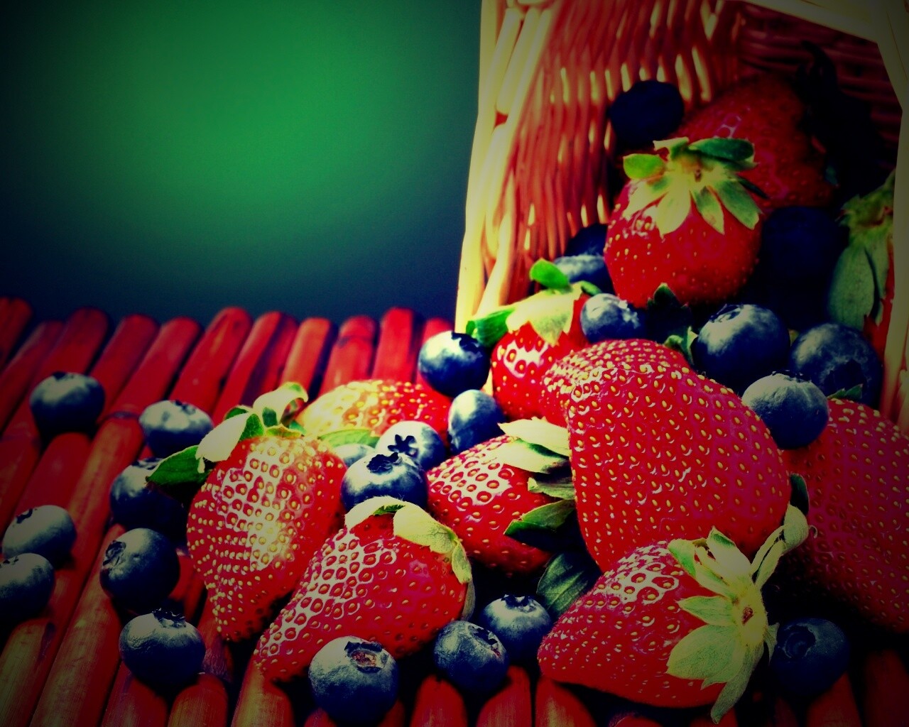 Спелые ягоды обои