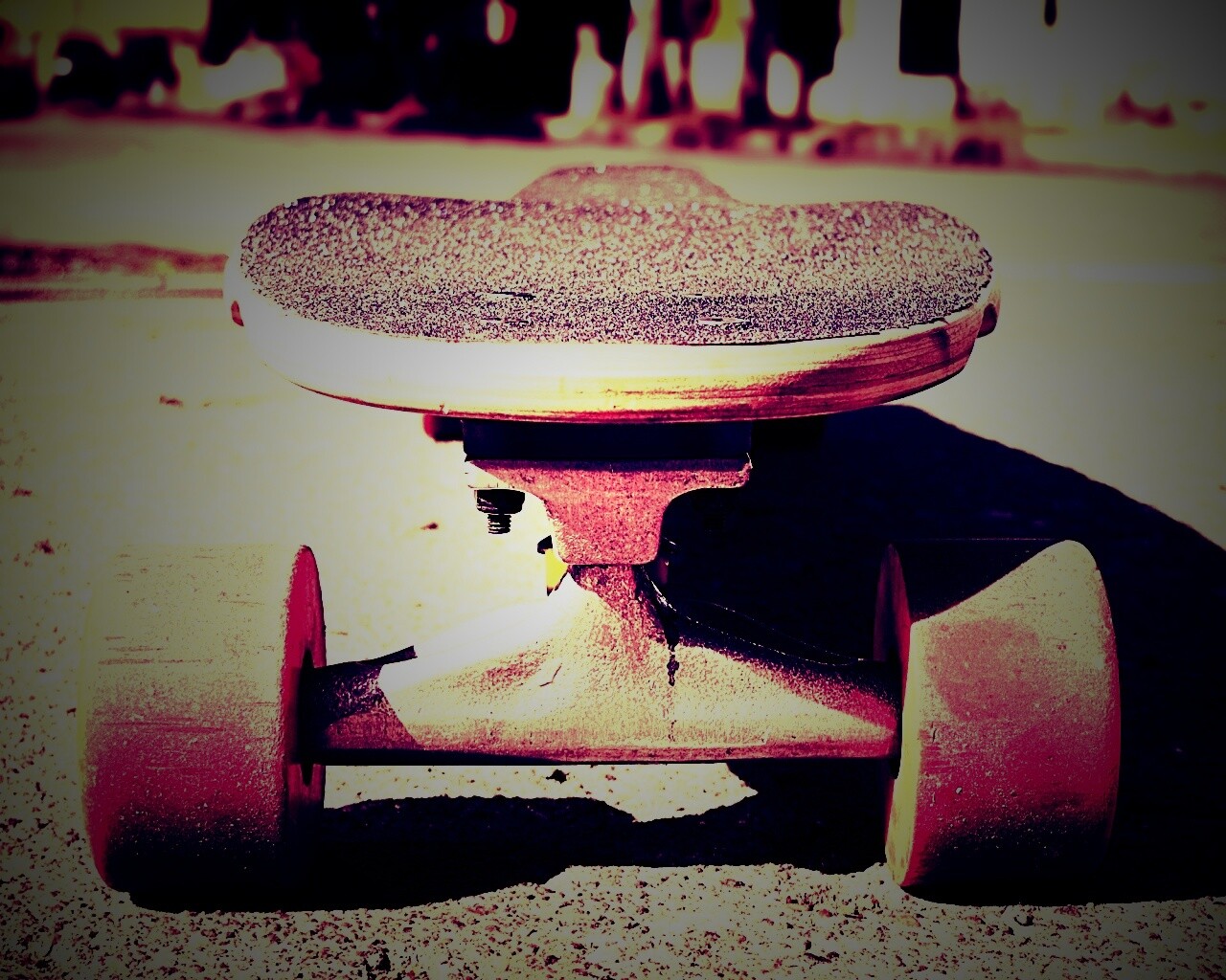 Скейтборд на солнце обои