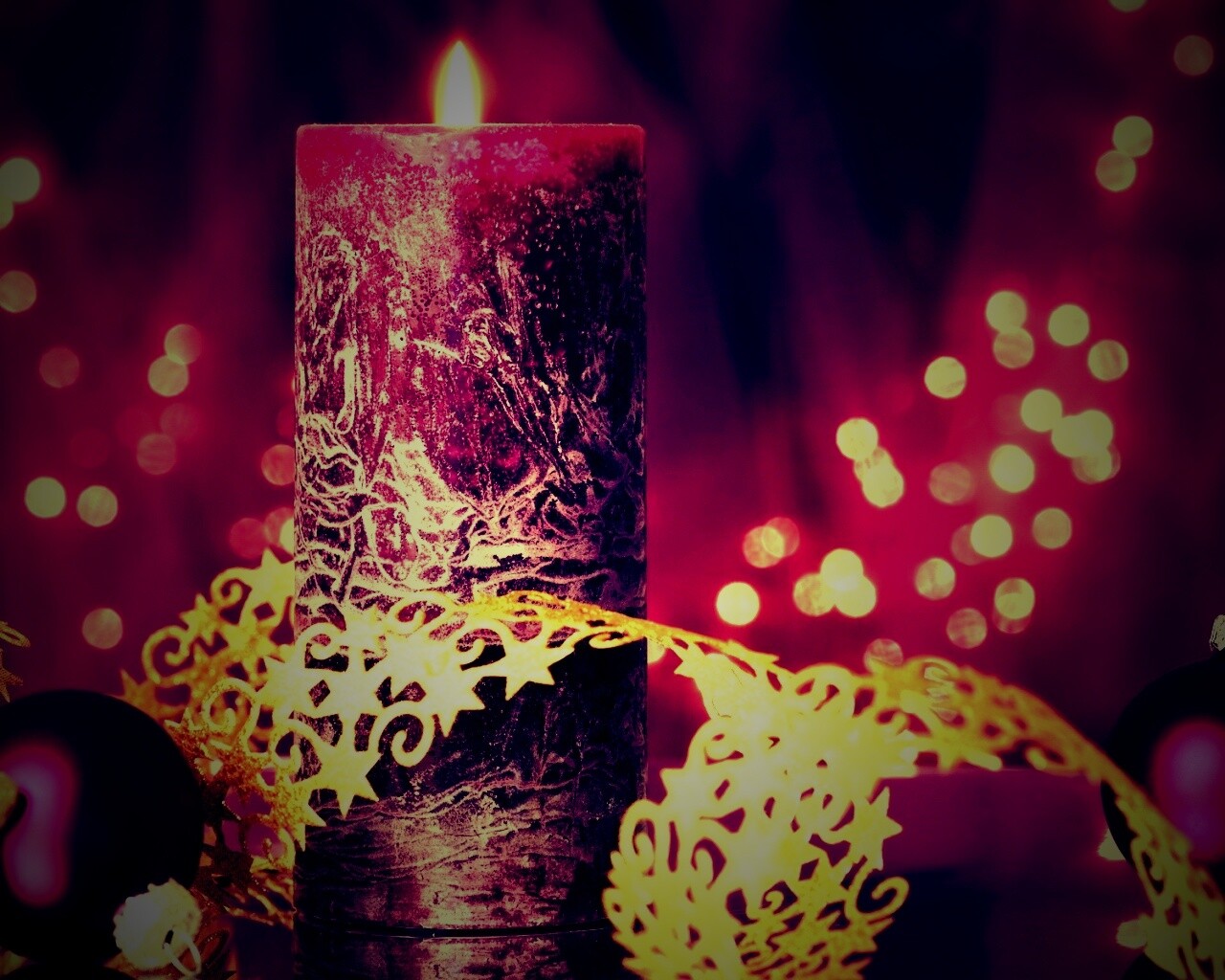 Новогодняя свеча обои