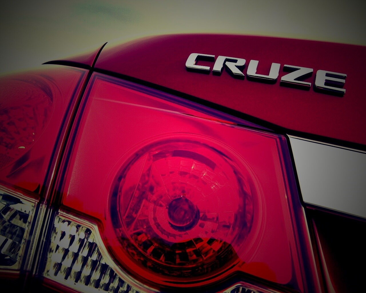 Шильдик Chevrolet Cruze обои