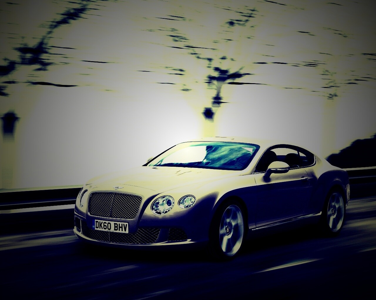 Bentley седан обои