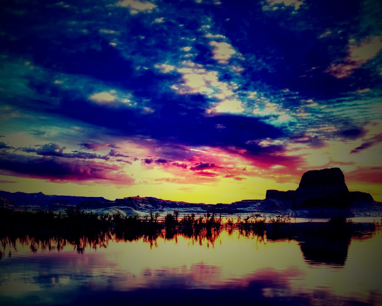 Горное озеро обои