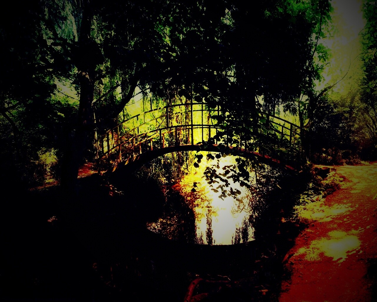 Живописный мостик обои