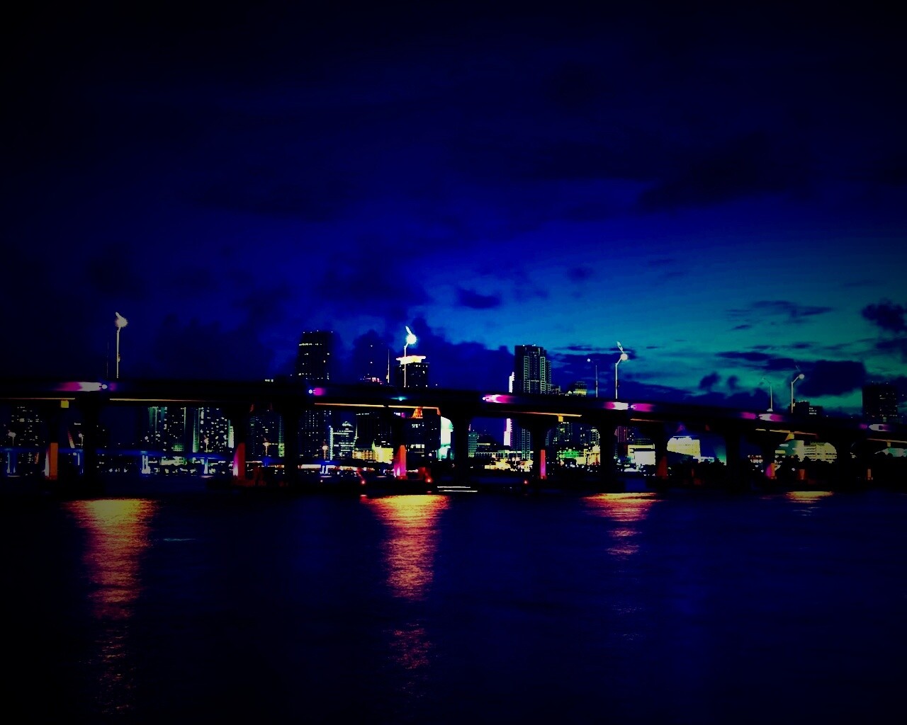 Подсветка обои