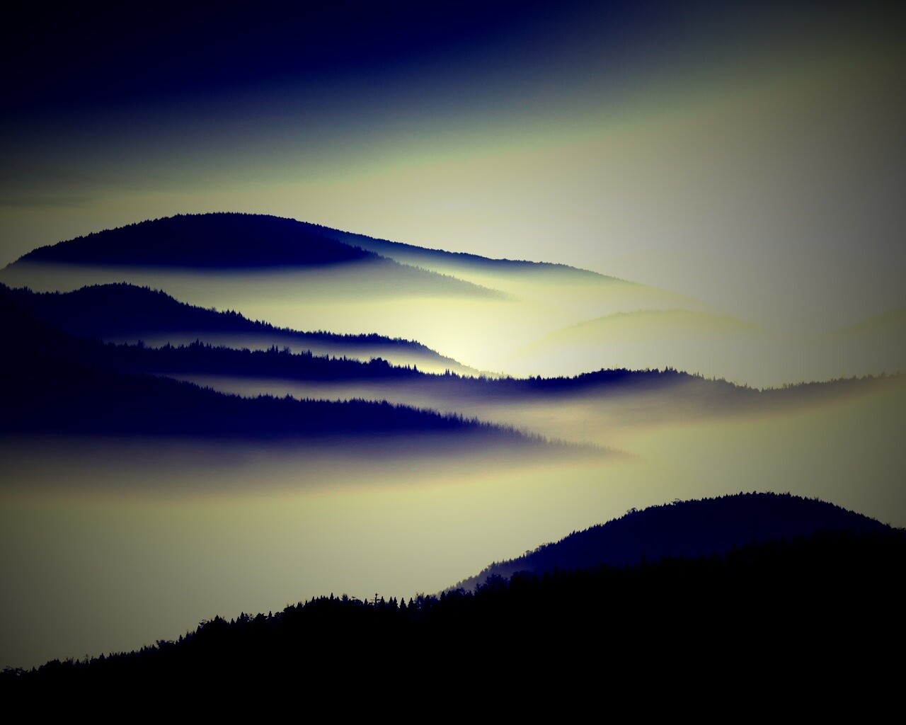 Туманные горы обои