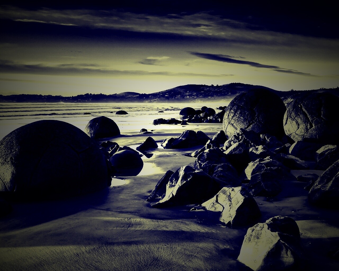 Каменные шары обои