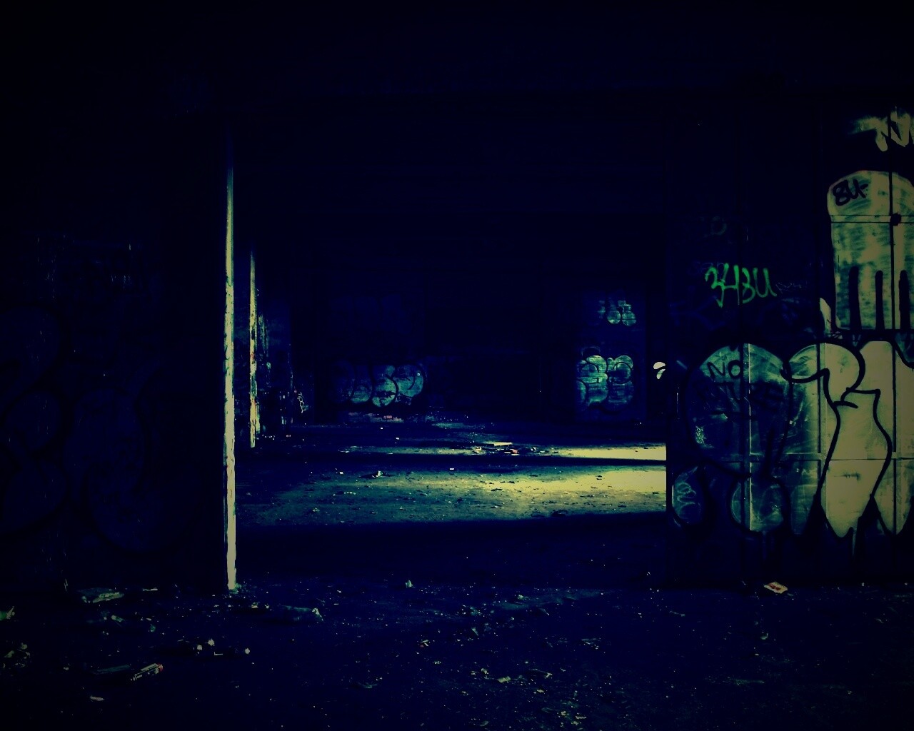 Заброшенное здание обои