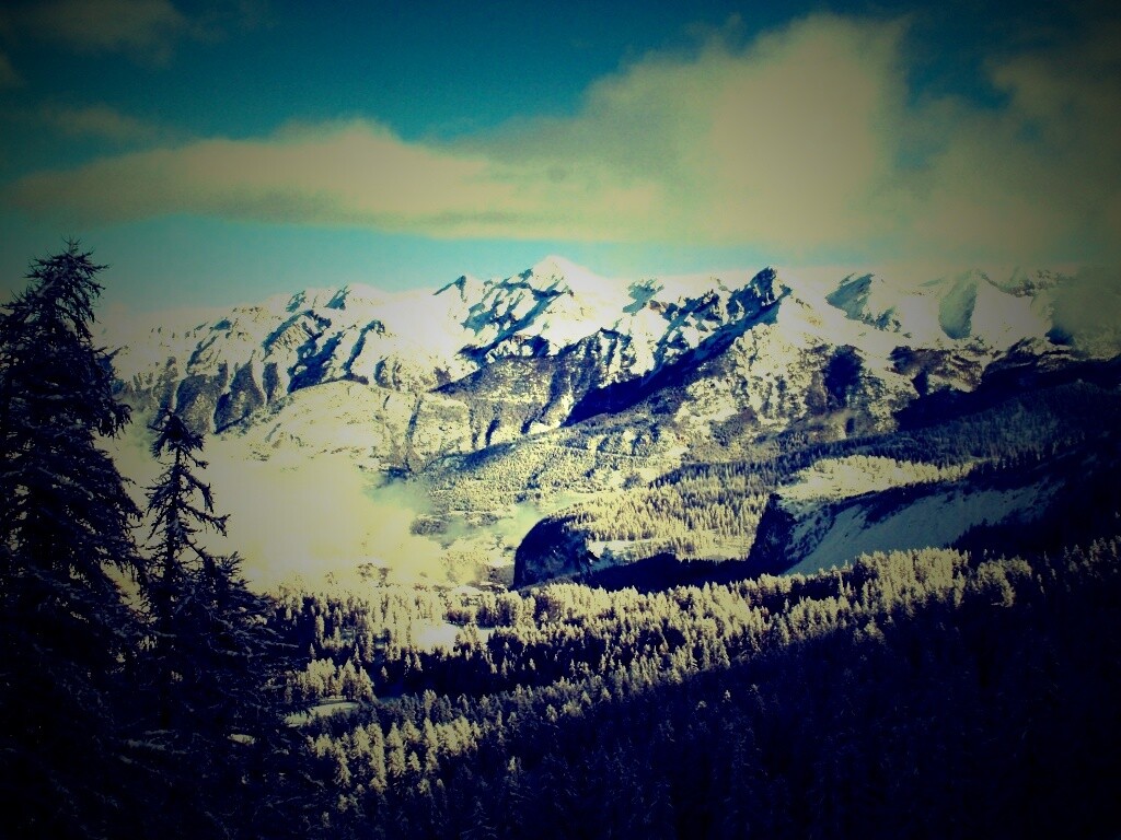 Горный пейзаж обои