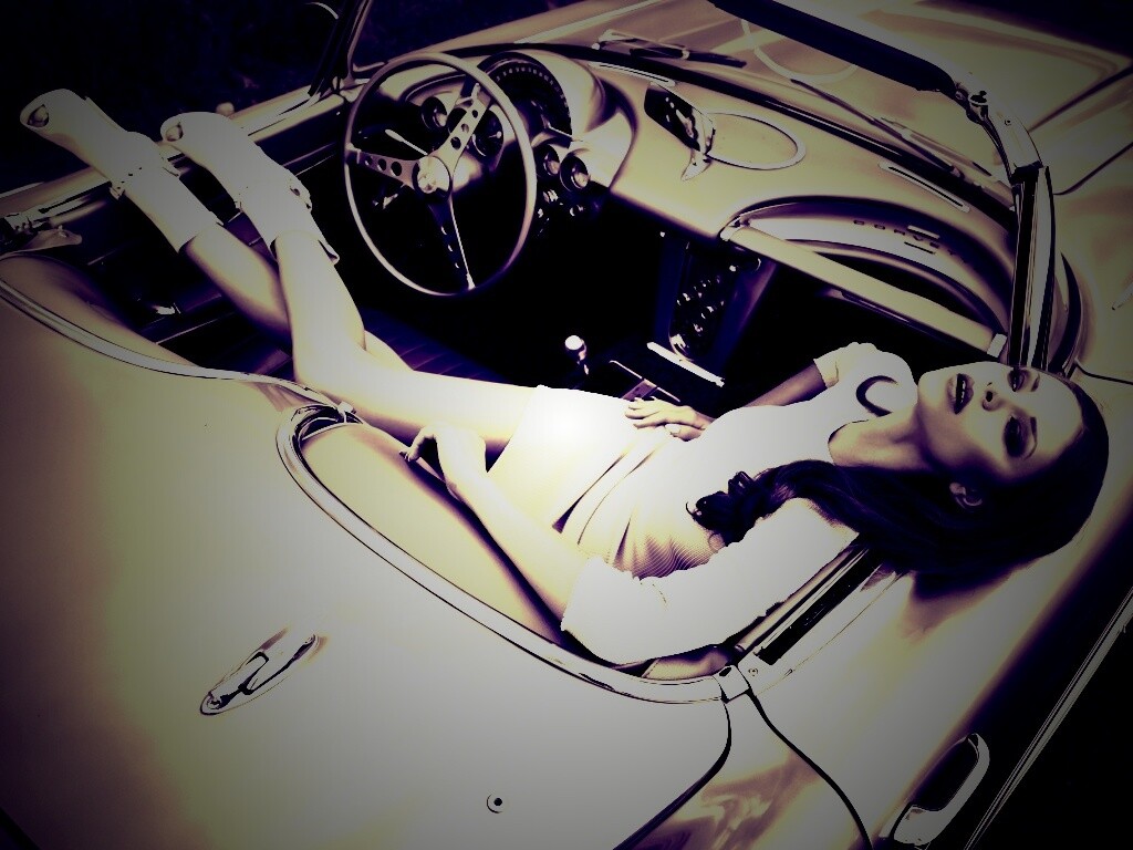 Женщина в кабриолете обои