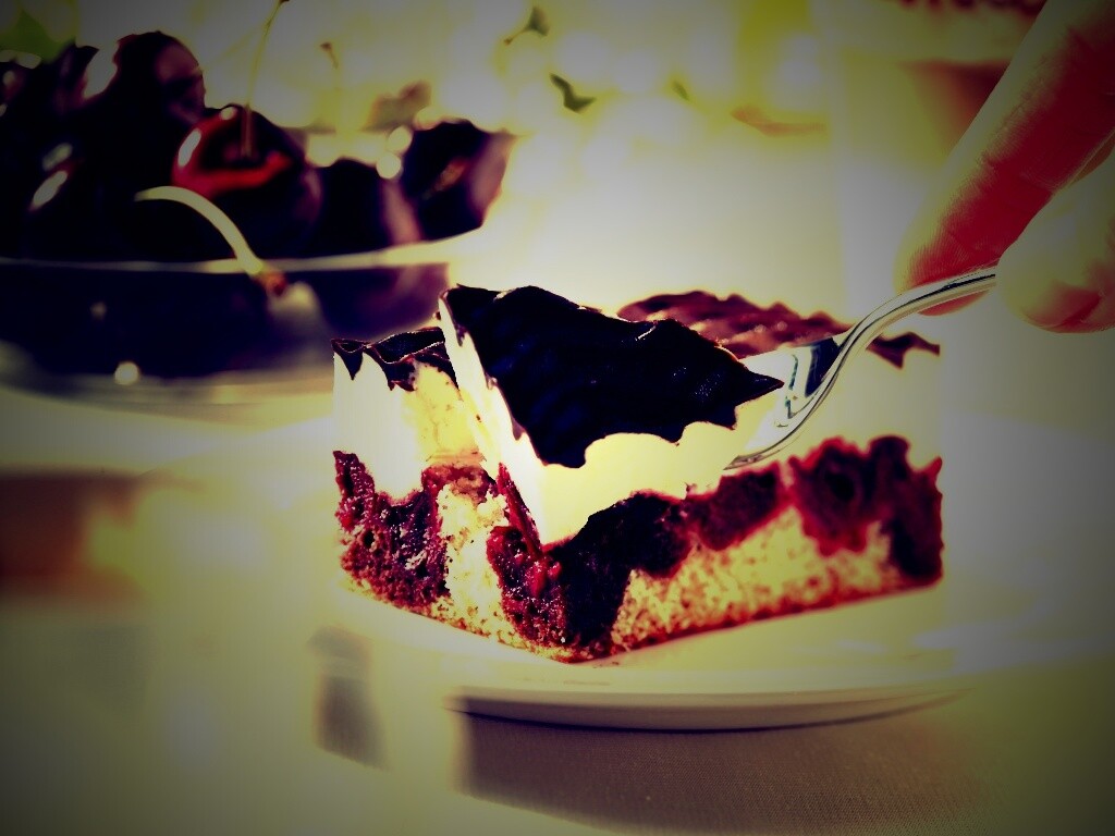 Вишневое пирожное обои