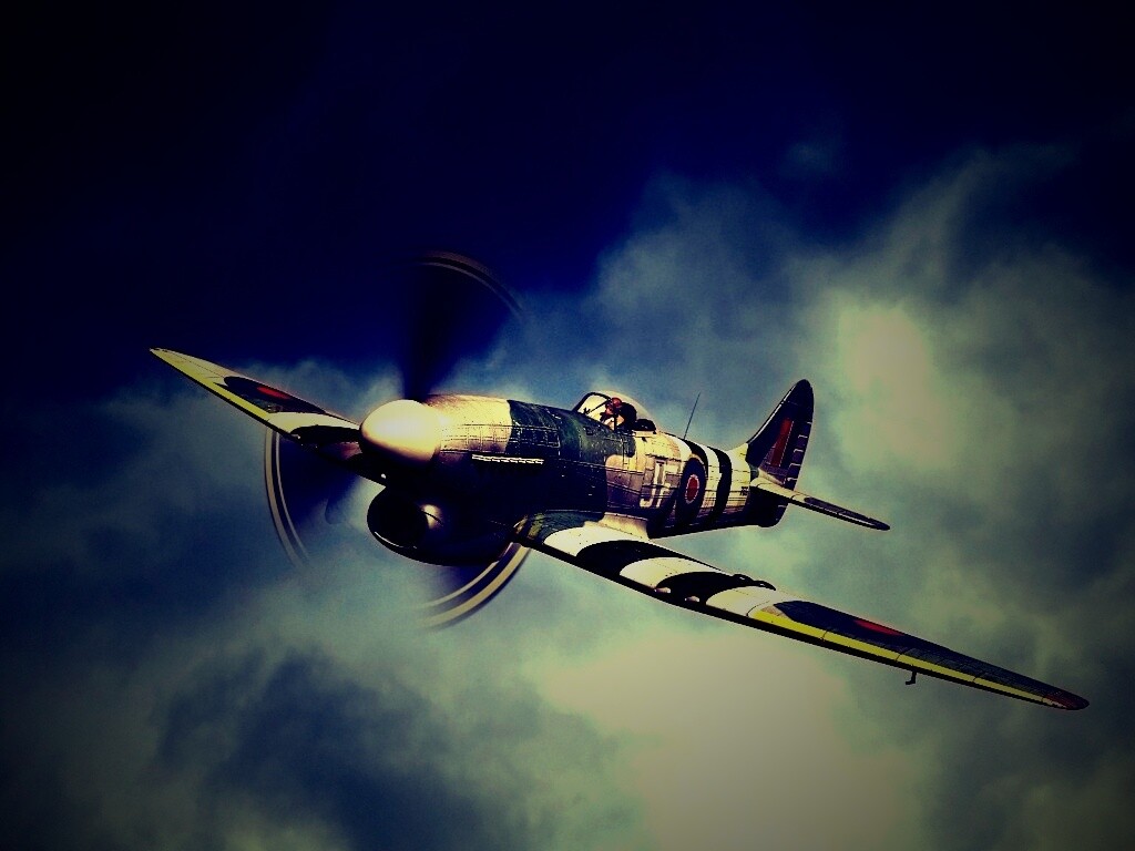 Истребитель времён Второй Мировой Войны обои