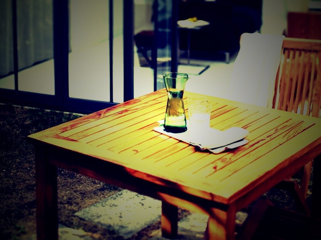 Фужер с водой обои