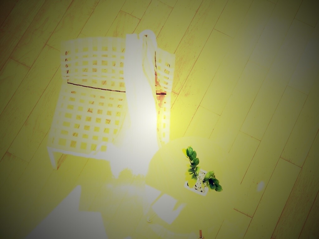 Отдых на плетенном кресле обои