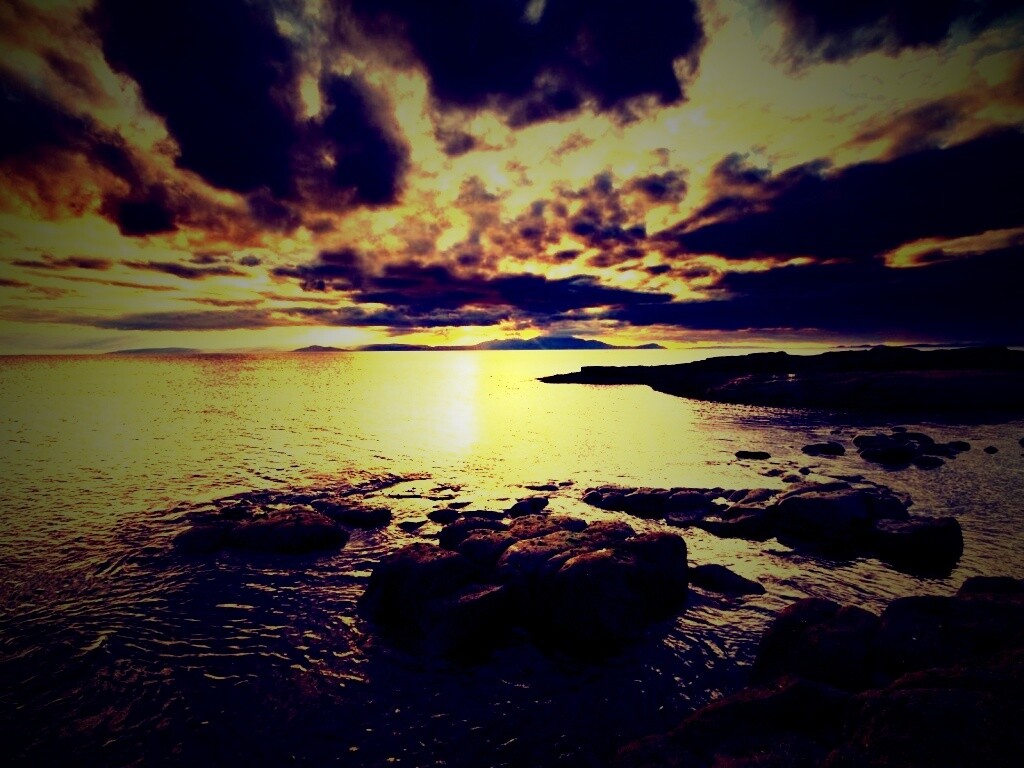 Красивый вид на вечернее море обои