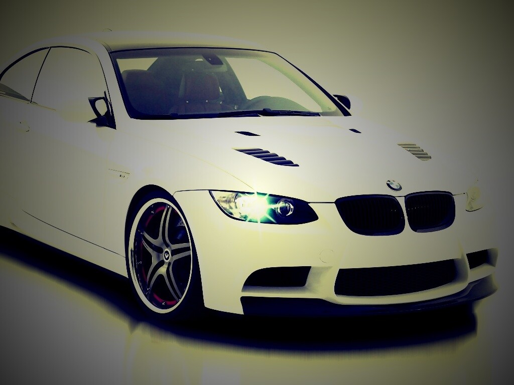 Белый БМВ обои
