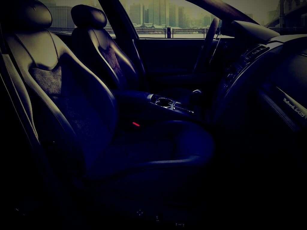 Салон мазерати quattroporte обои