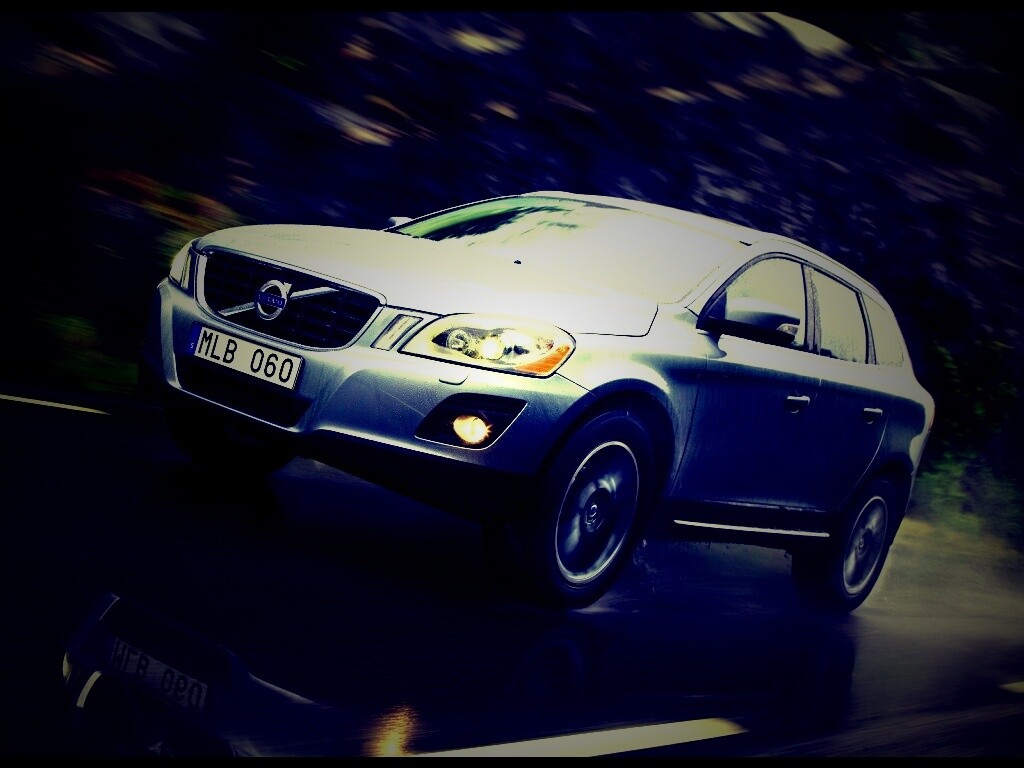 Кроссовер Вольво обои