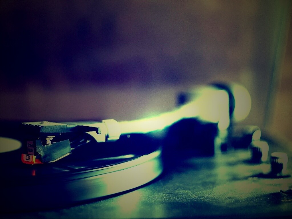 Пульт диджея обои