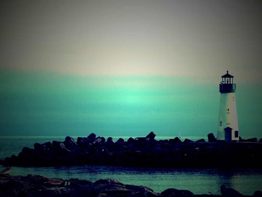 Маяк в порту Санта-Круз обои