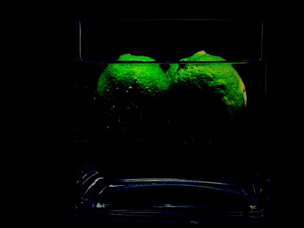 Лайм в стакане обои