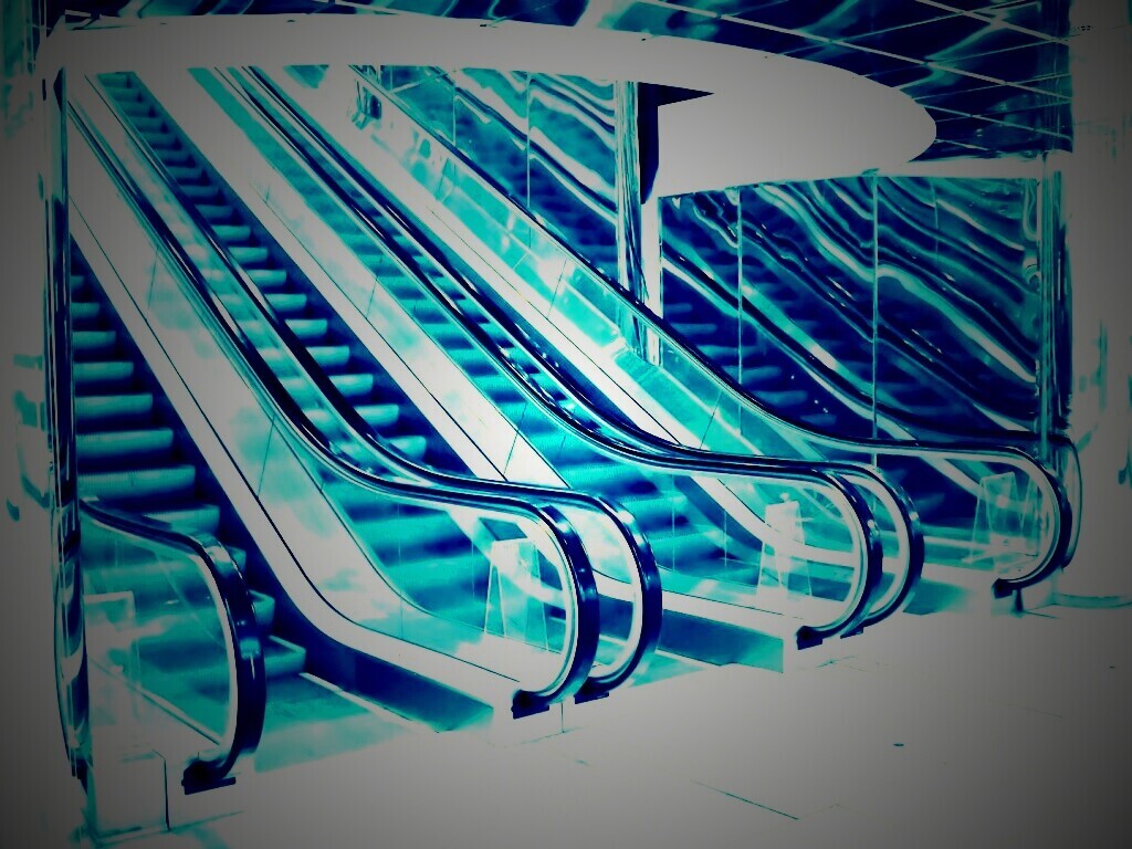 Современный эскалатор обои