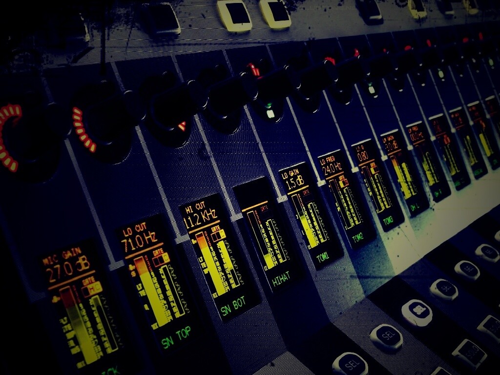 Диджейский пульт обои