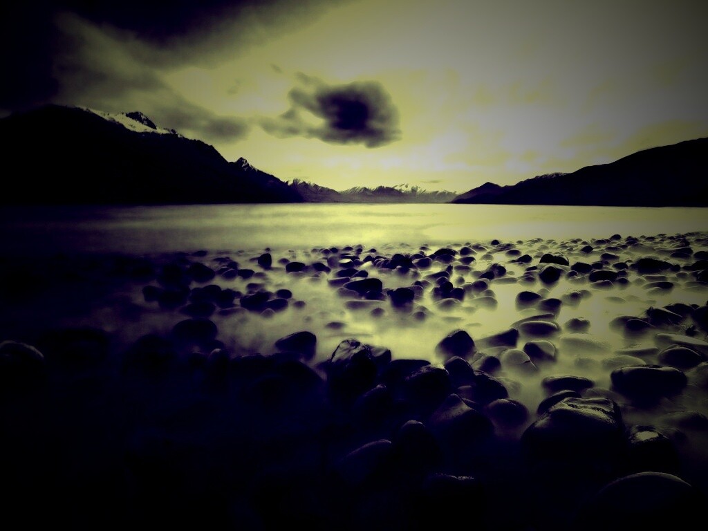 Озеро в тумане обои