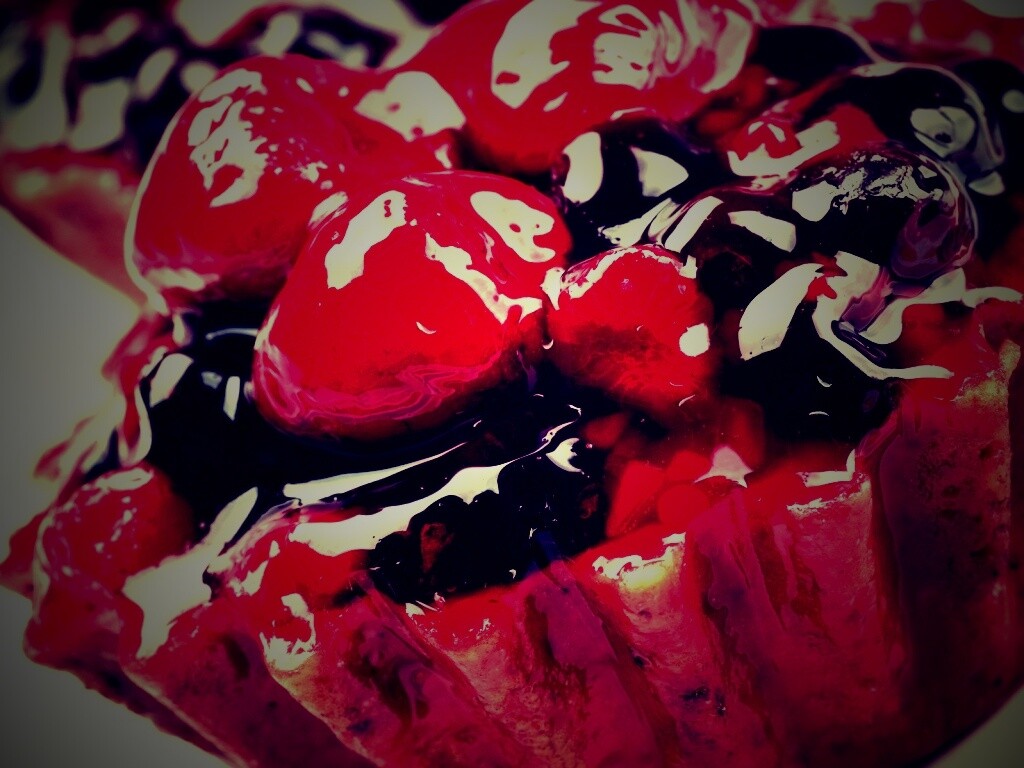 Восхитительная корзиночка с фруктами обои