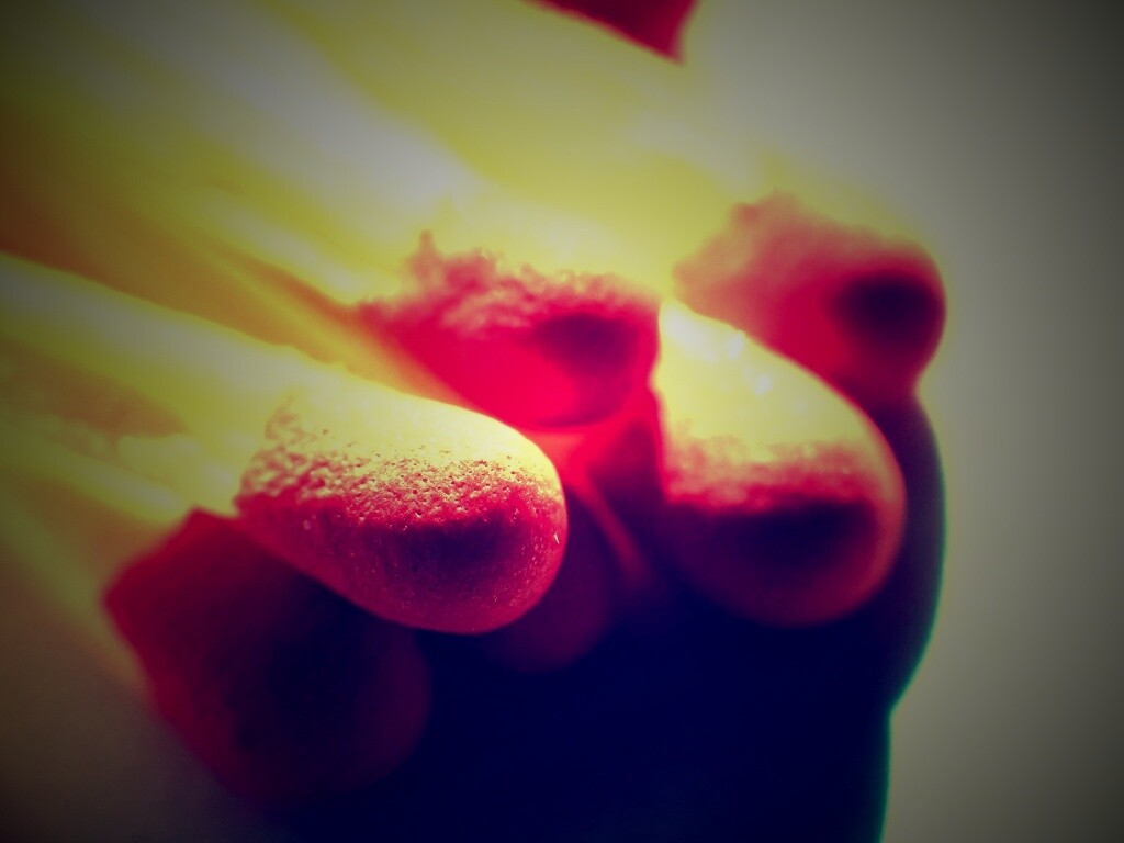 Спички в макро съемке обои