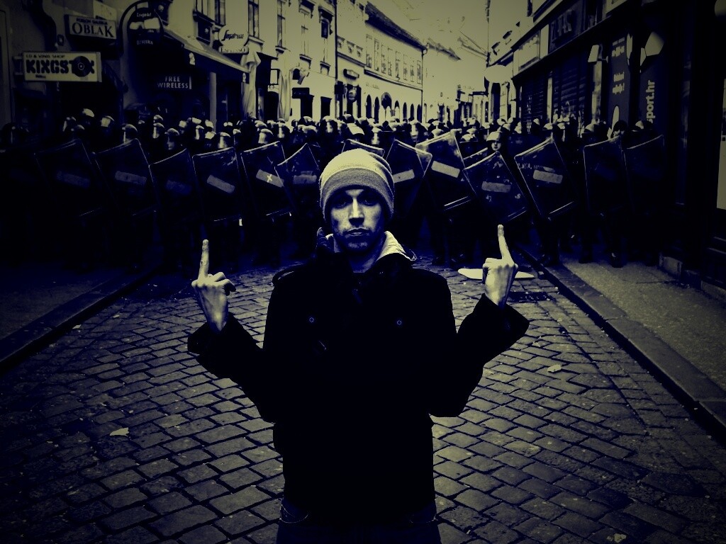 Против системы обои