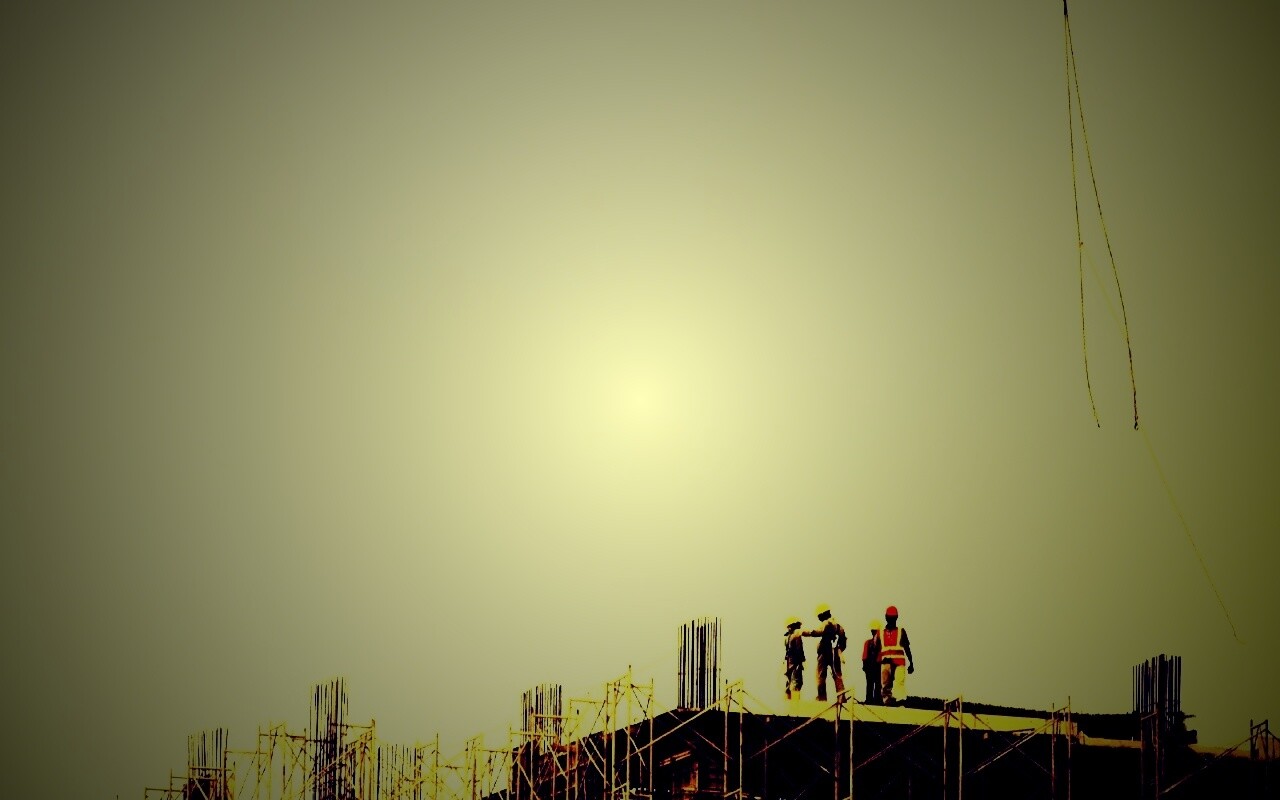 Строители на объекте обои