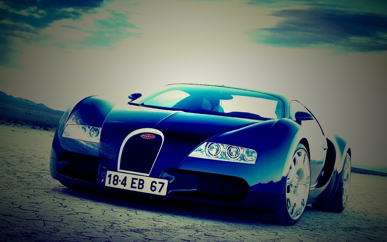 Бугатти в пустыне обои