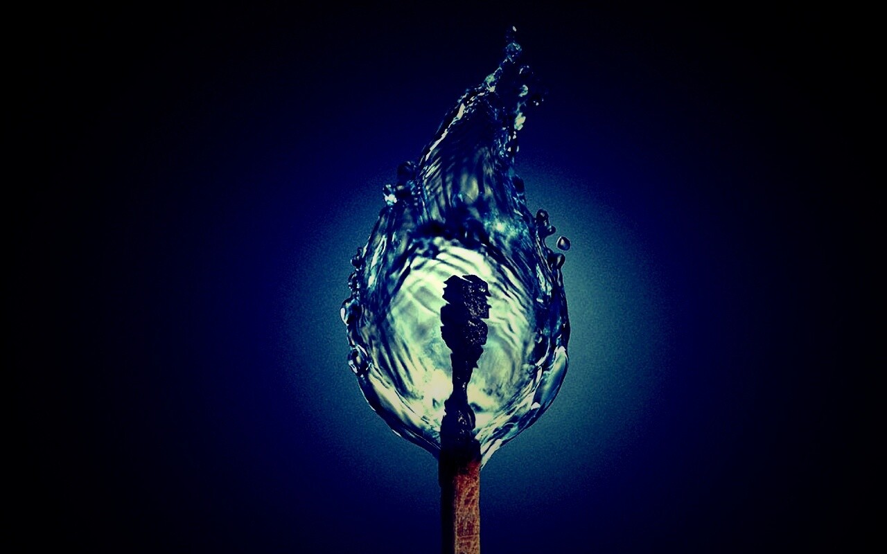 Водяное пламя спички обои